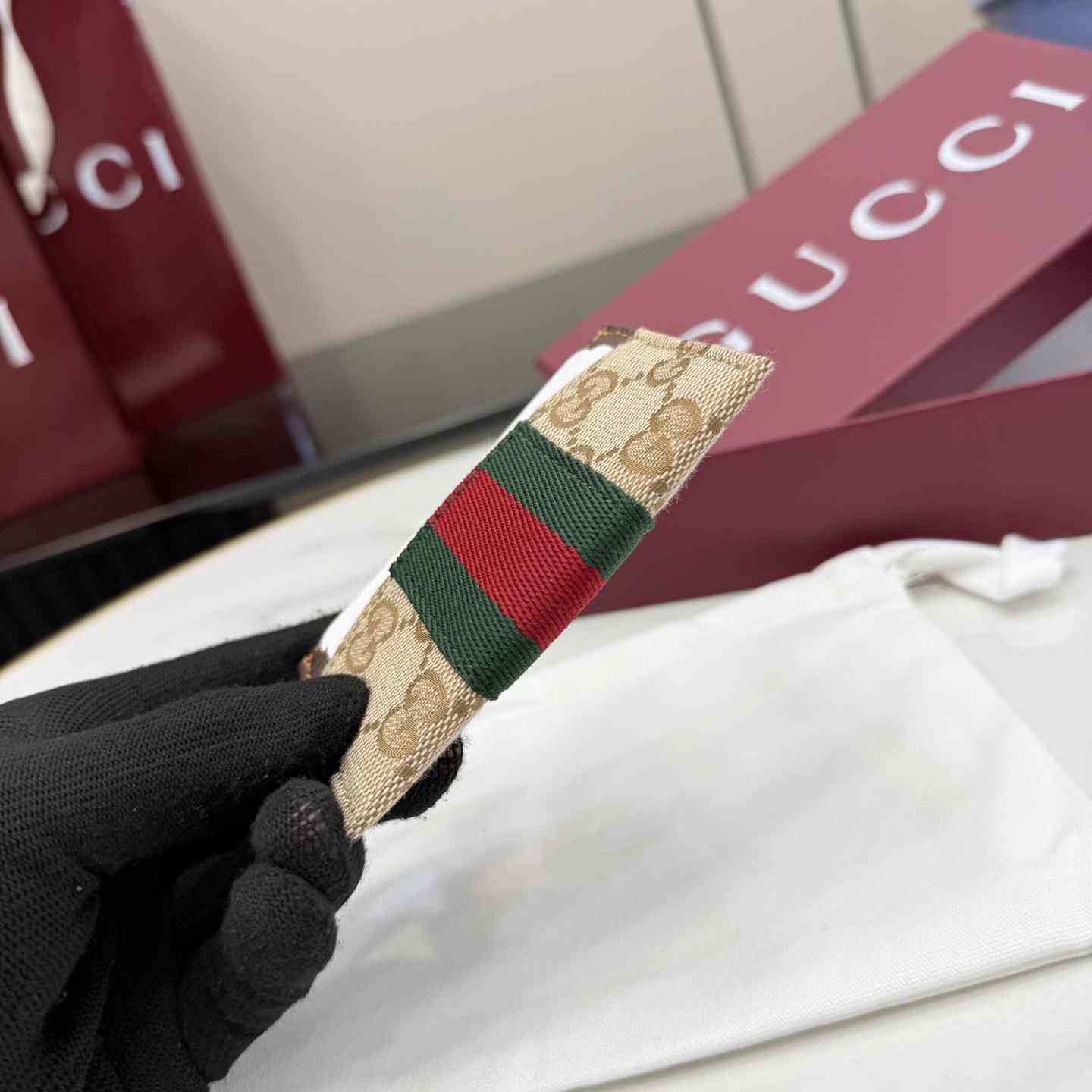 Gucci GG Card Case With Web - DopestKickz