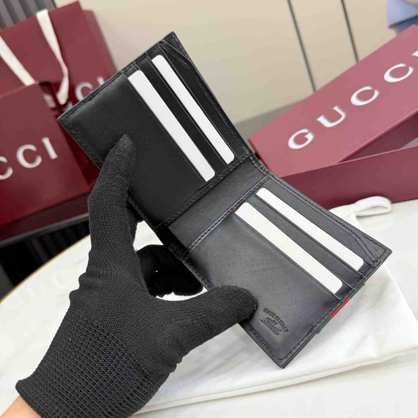Gucci Web Trademark Bi-Fold Wallet - DopestKickz