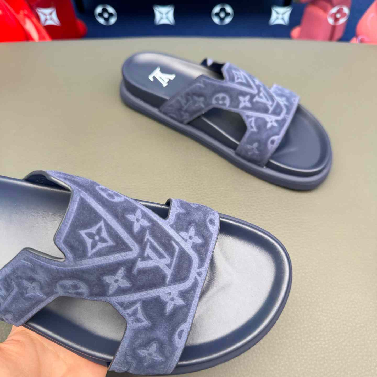 Louis Vuitton LV Oasis Mule    - DopestKickz