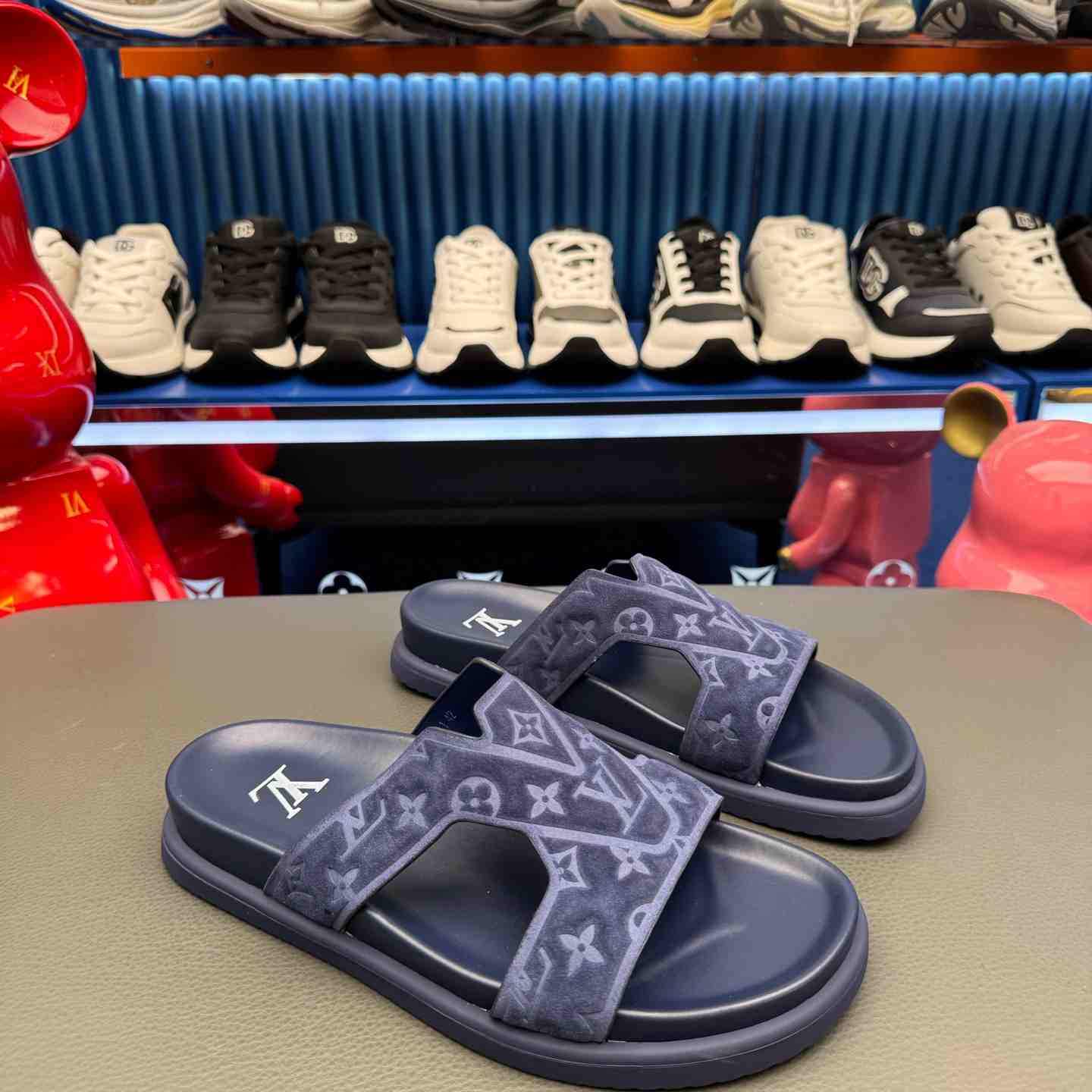Louis Vuitton LV Oasis Mule    - DopestKickz