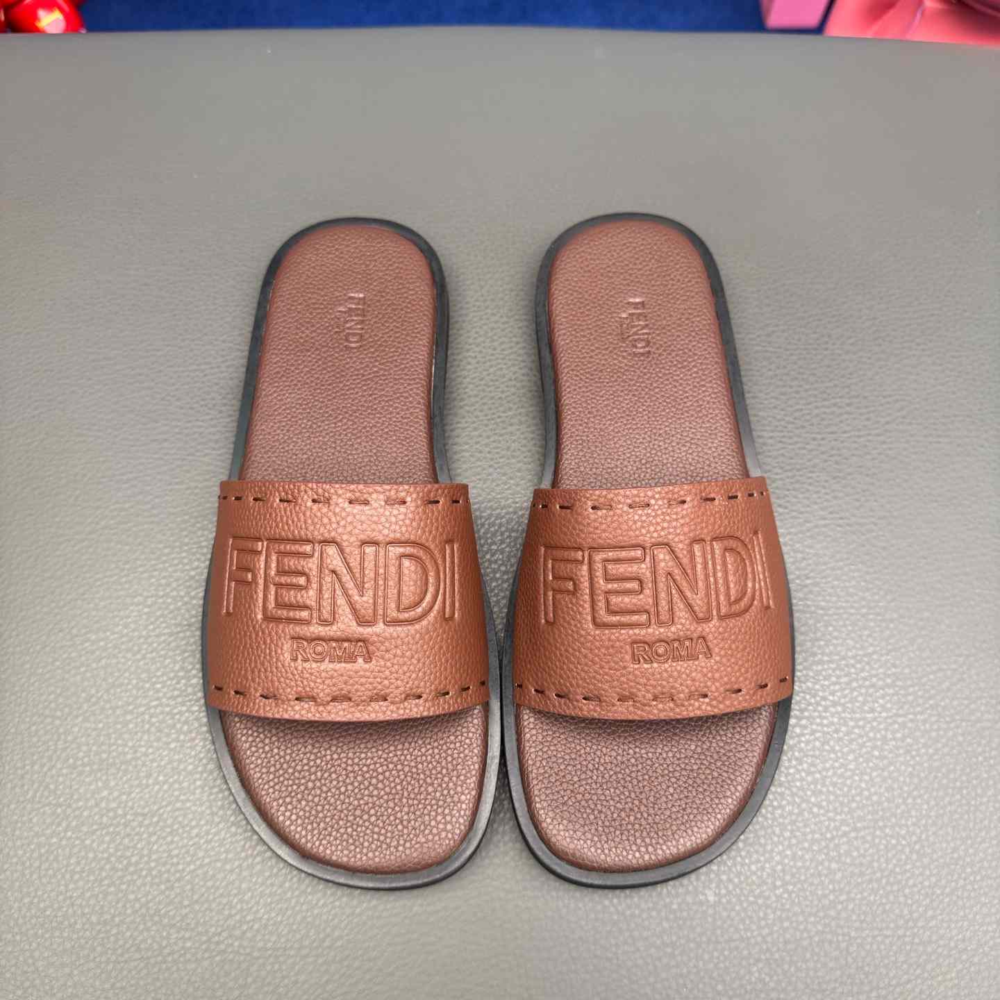 Fendi Roma Embossed-Logo Leather Sandals - DopestKickz