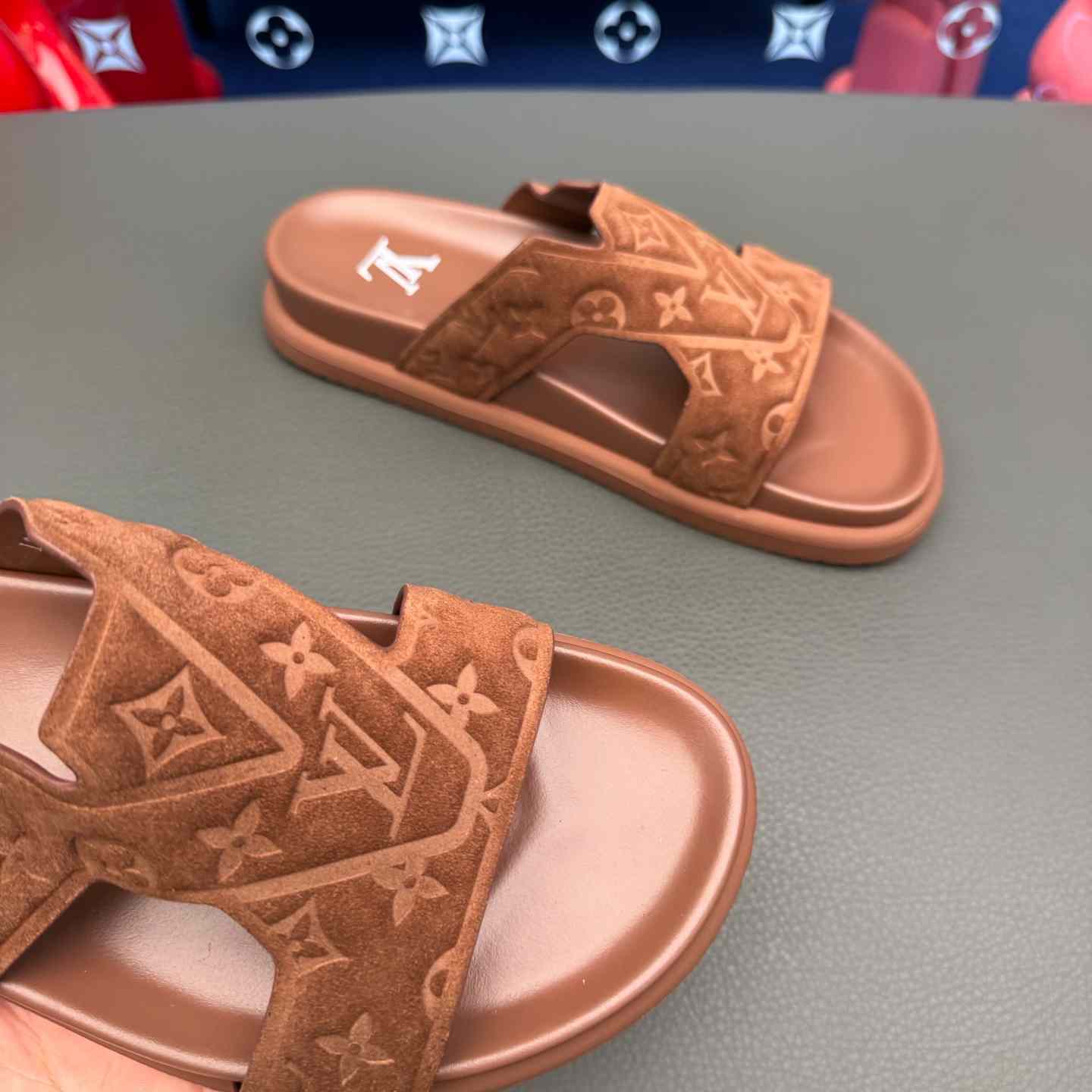 Louis Vuitton LV Oasis Mule    - DopestKickz