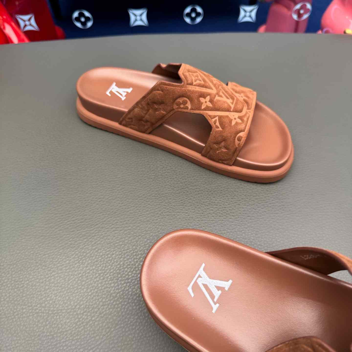 Louis Vuitton LV Oasis Mule    - DopestKickz