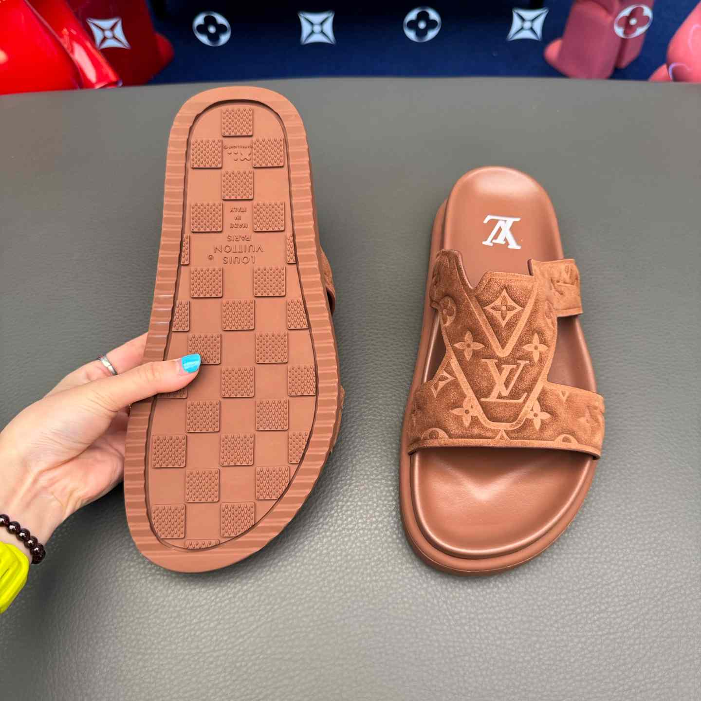Louis Vuitton LV Oasis Mule    - DopestKickz
