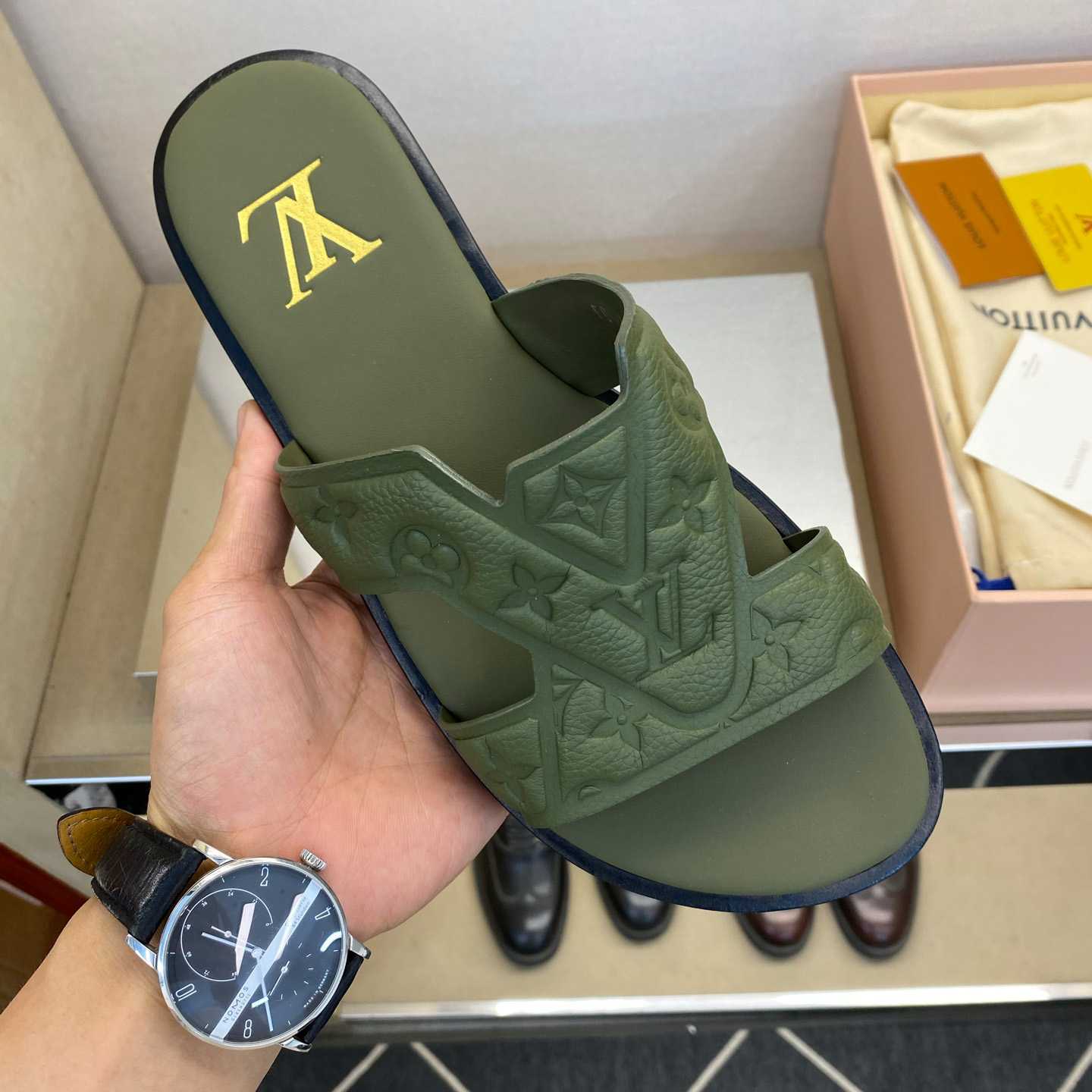 Louis Vuitton LV Oasis Mule    - DopestKickz