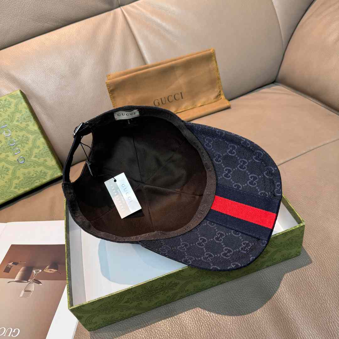 Gucci GG Canvas Baseball Hat - DopestKickz