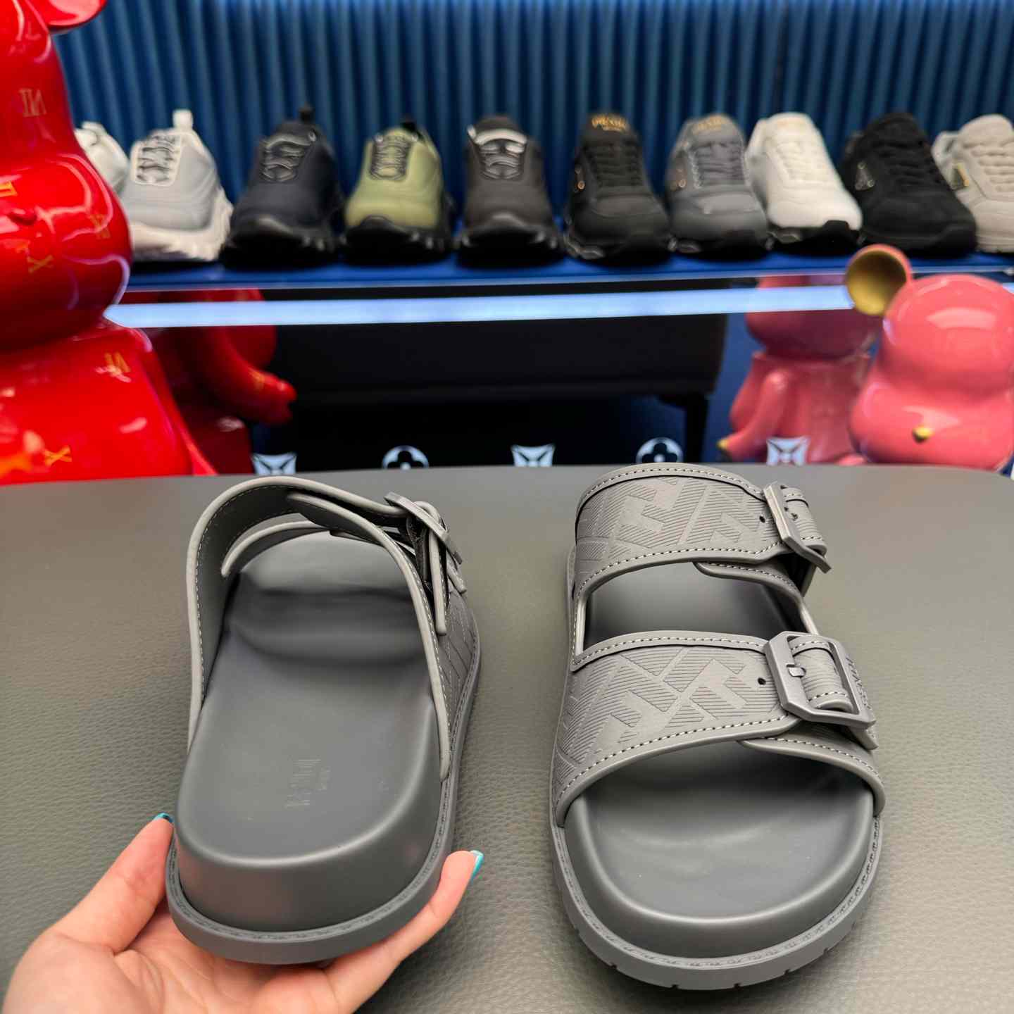 Fendi Feel Logo Sandals - DopestKickz