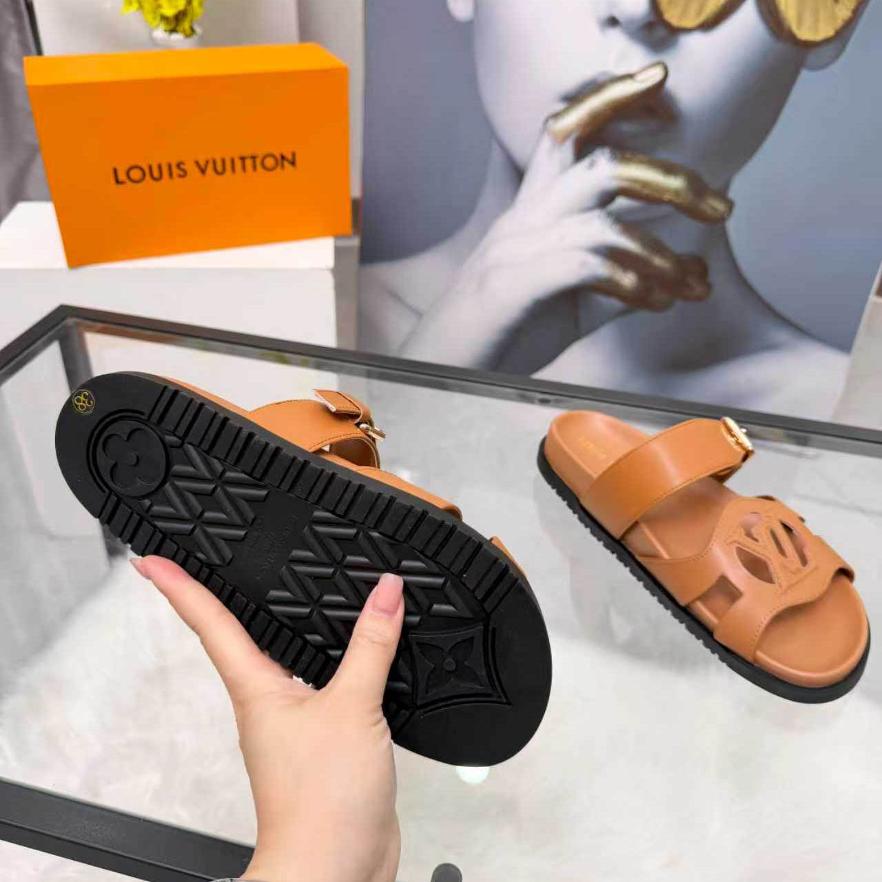 Louis Vuitton LV Isola Comfort Mule 1AJOPR - DopestKickz