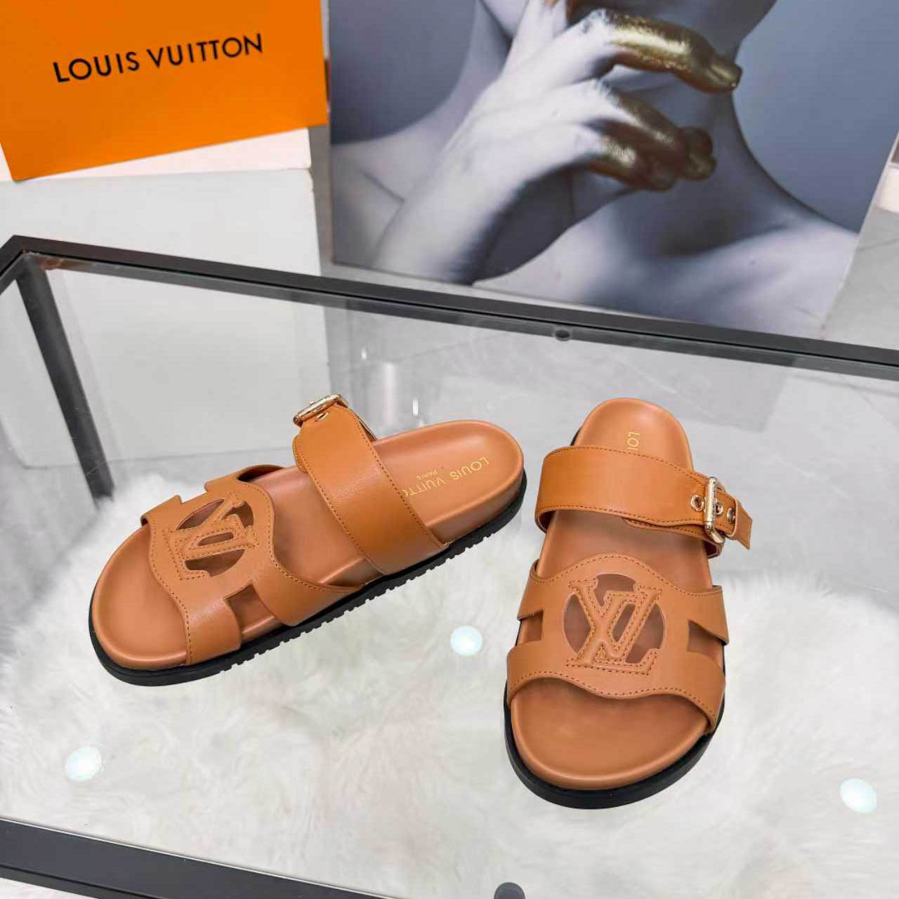 Louis Vuitton LV Isola Comfort Mule 1AJOPR - DopestKickz