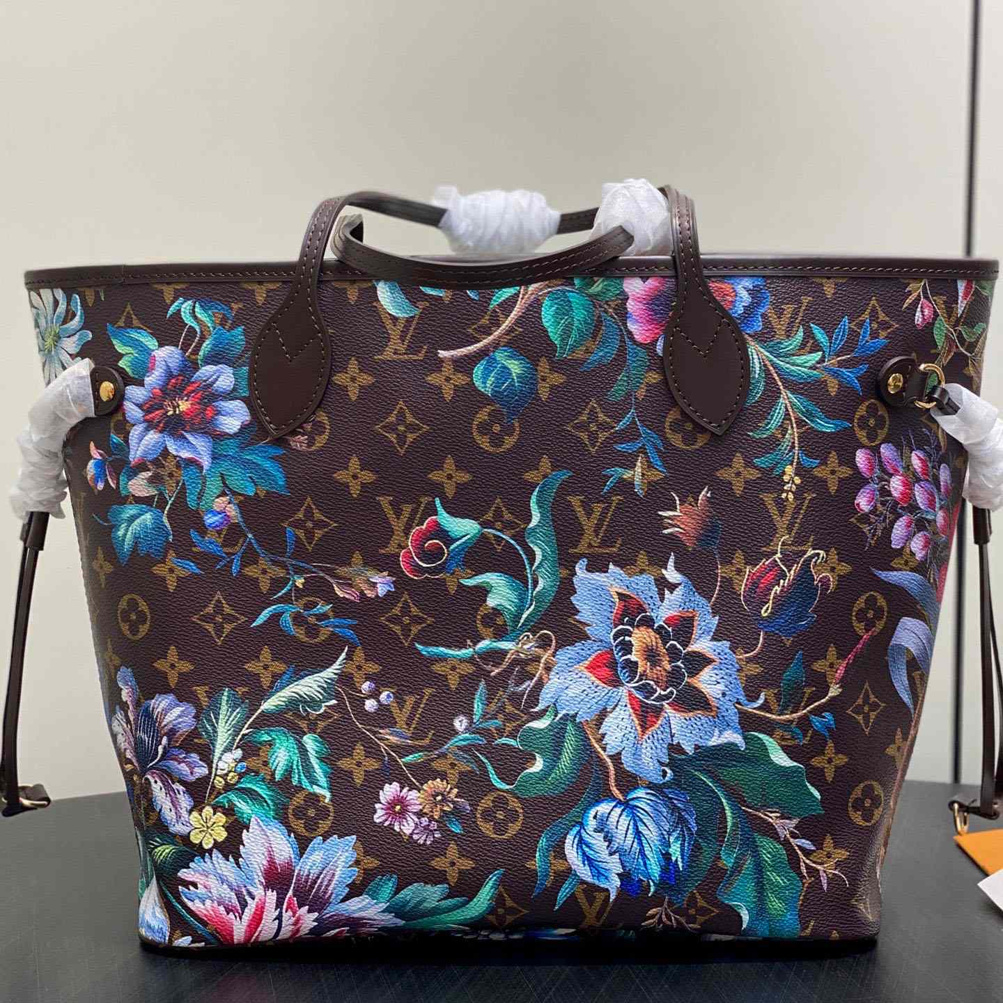 Louis Vuitton Neverfull MM M28918 - DopestKickz