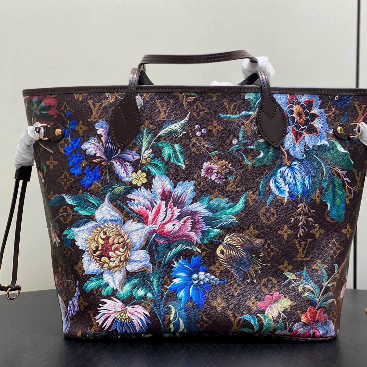 Louis Vuitton Neverfull MM M28918 - DopestKickz