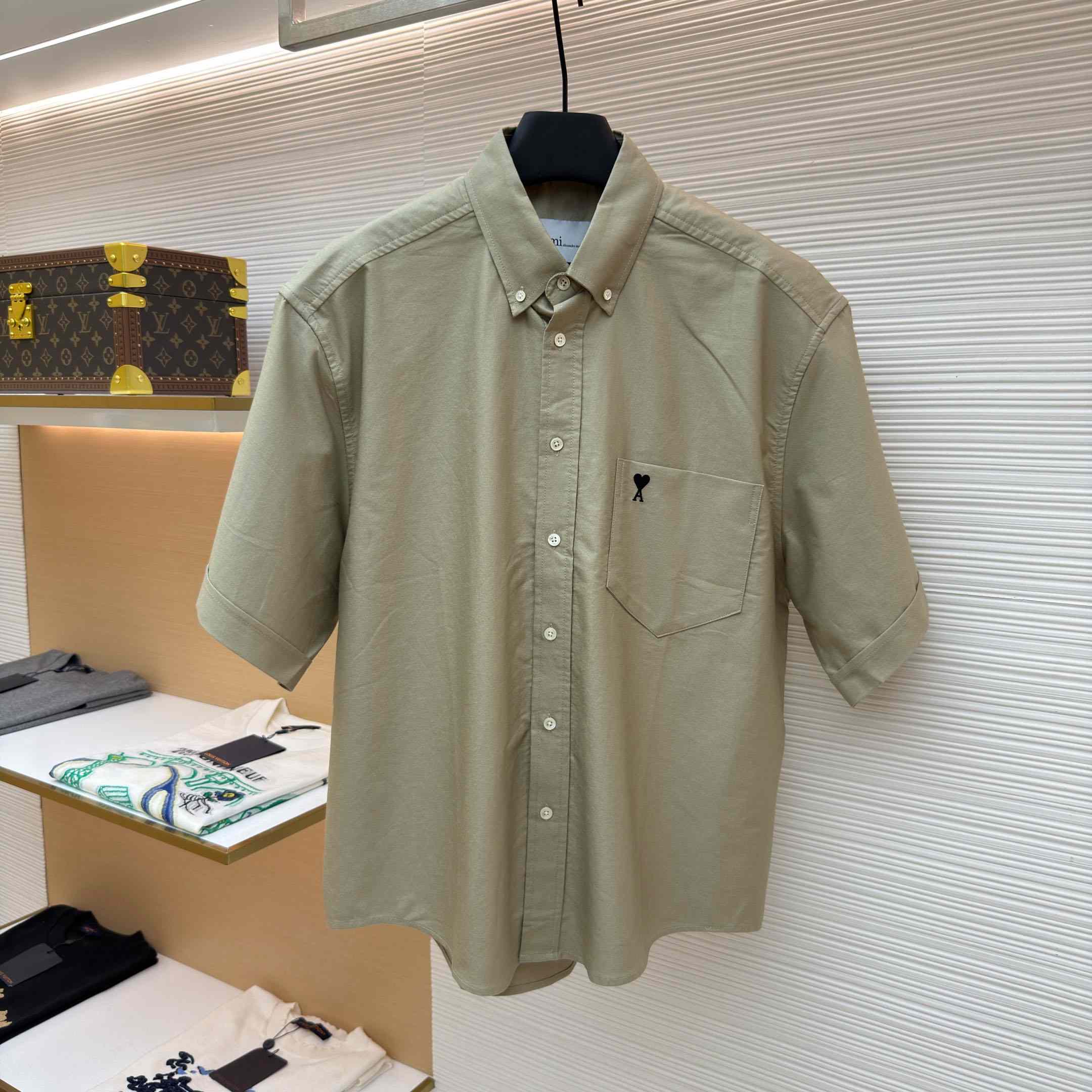 AMI Paris Ami Button-Down Short-Sleeve Shirt - DopestKickz