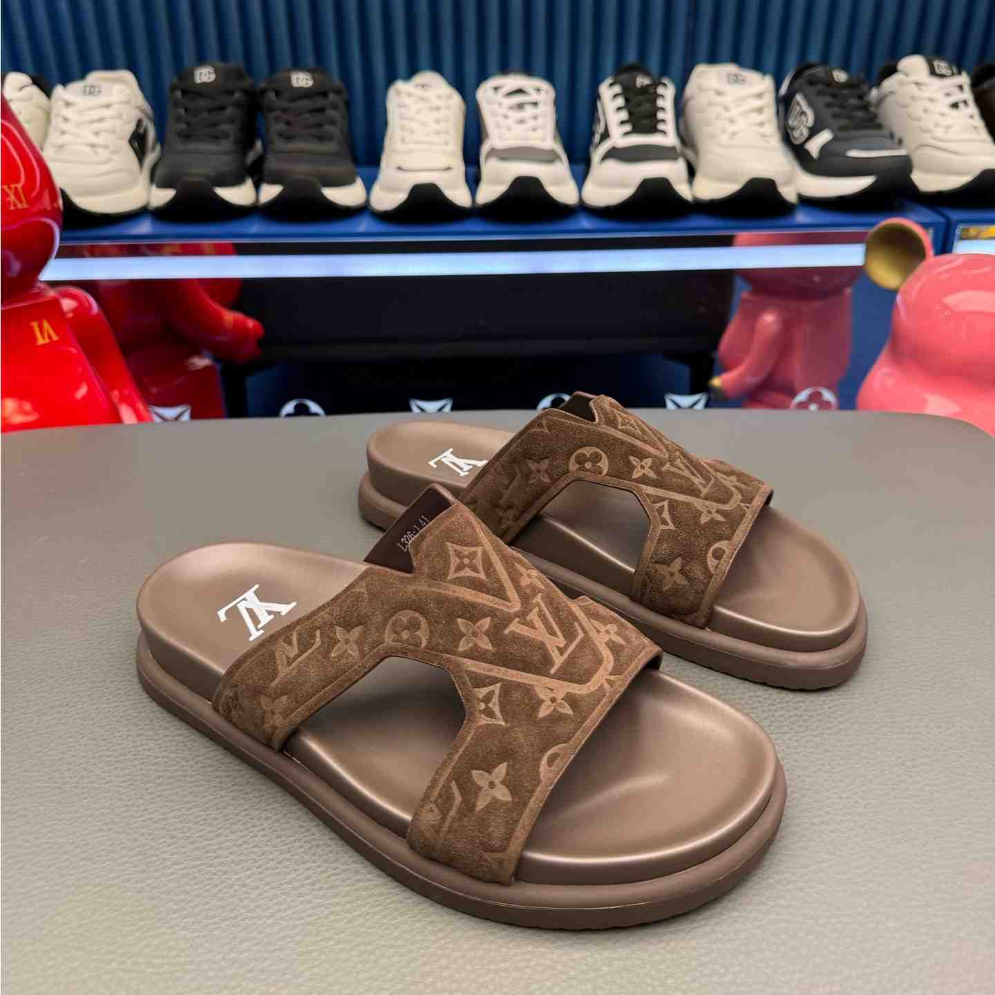 Louis Vuitton LV Oasis Mule    - DopestKickz