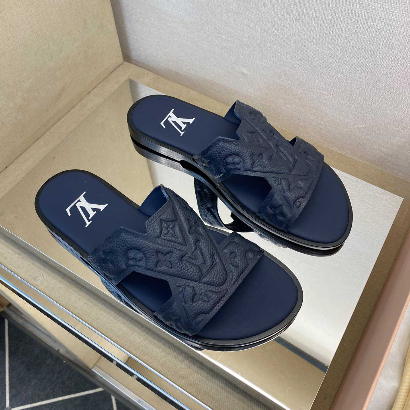 Louis Vuitton LV Oasis Mule    - DopestKickz