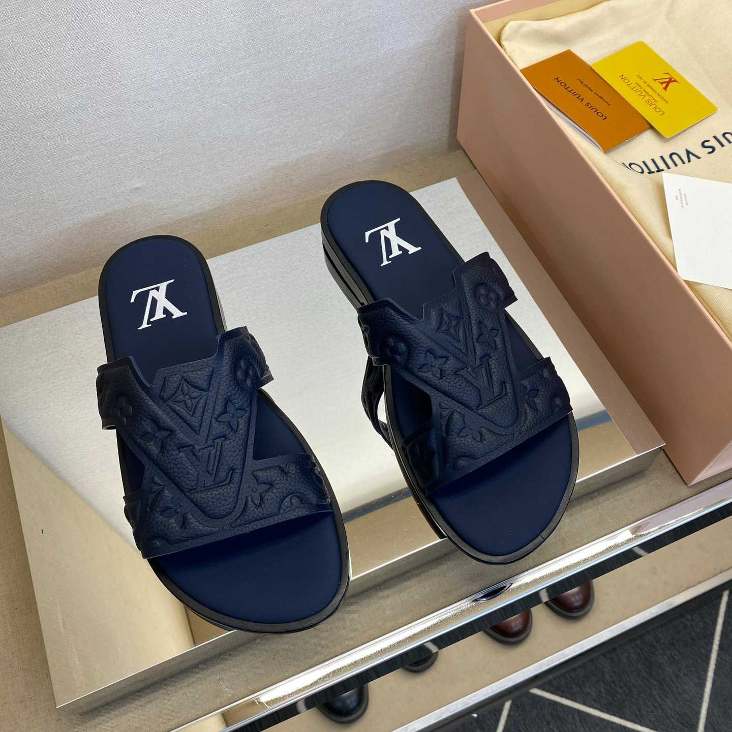 Louis Vuitton LV Oasis Mule    - DopestKickz