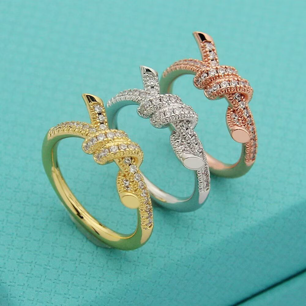 Tiffany Knot - DopestKickz