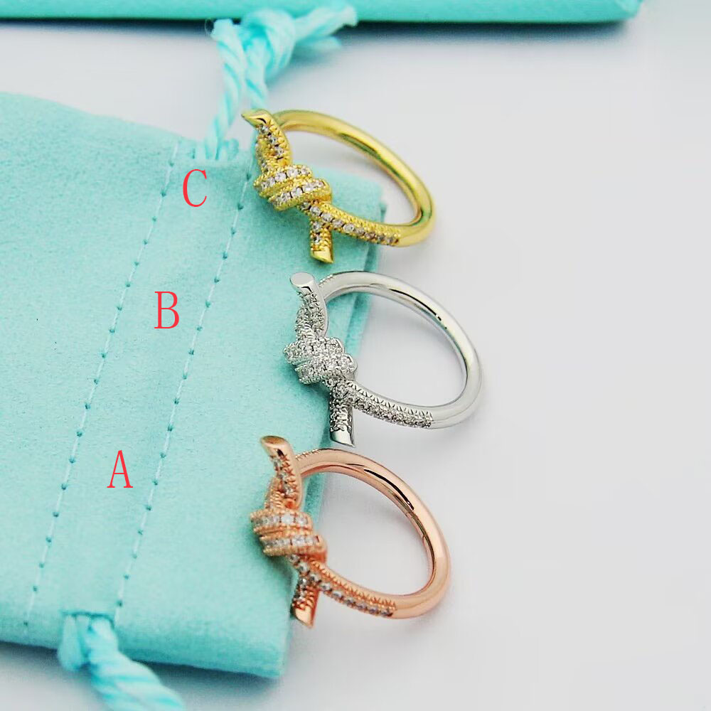 Tiffany Knot - DopestKickz