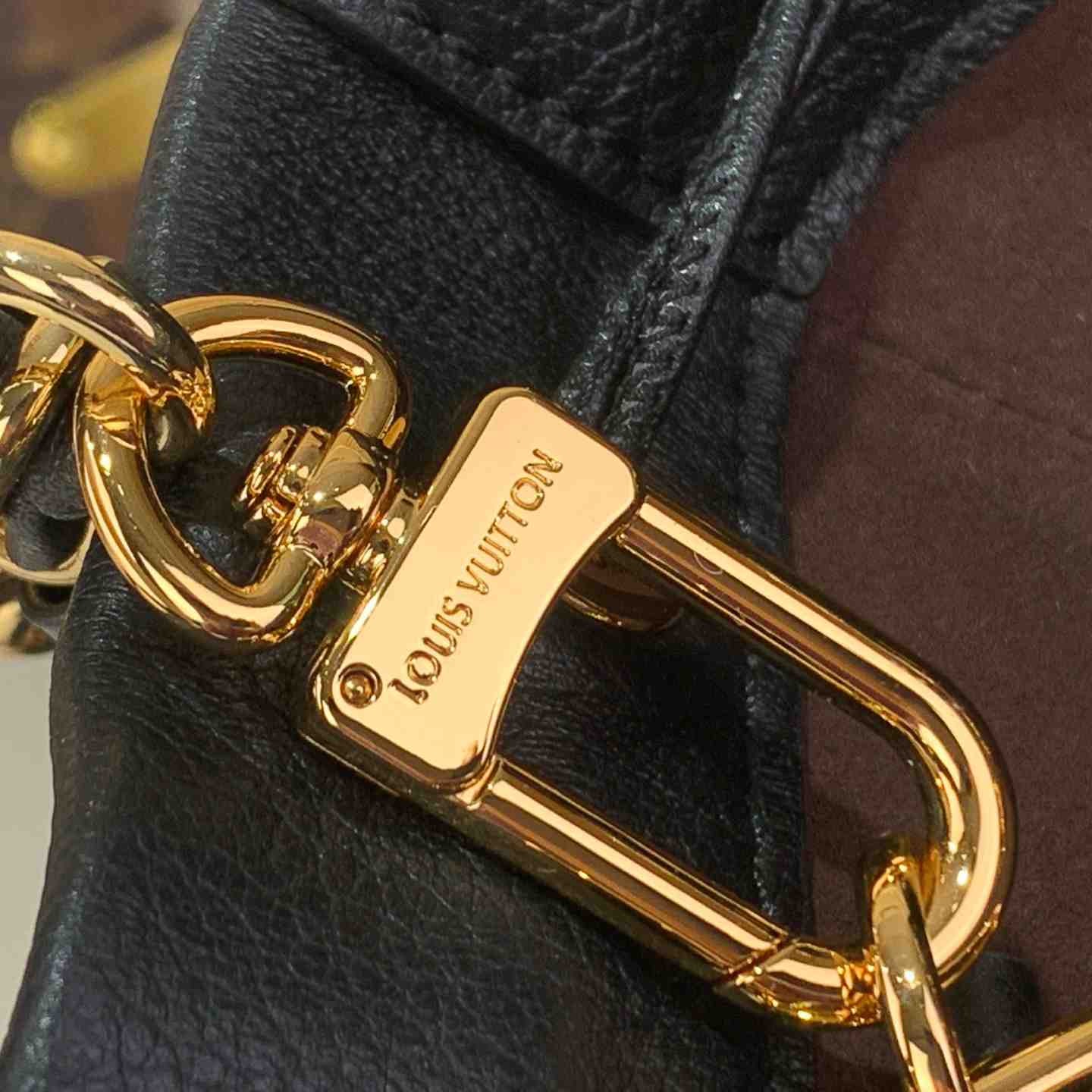 Louis Vuitton Noé Trunk M29391 - DopestKickz