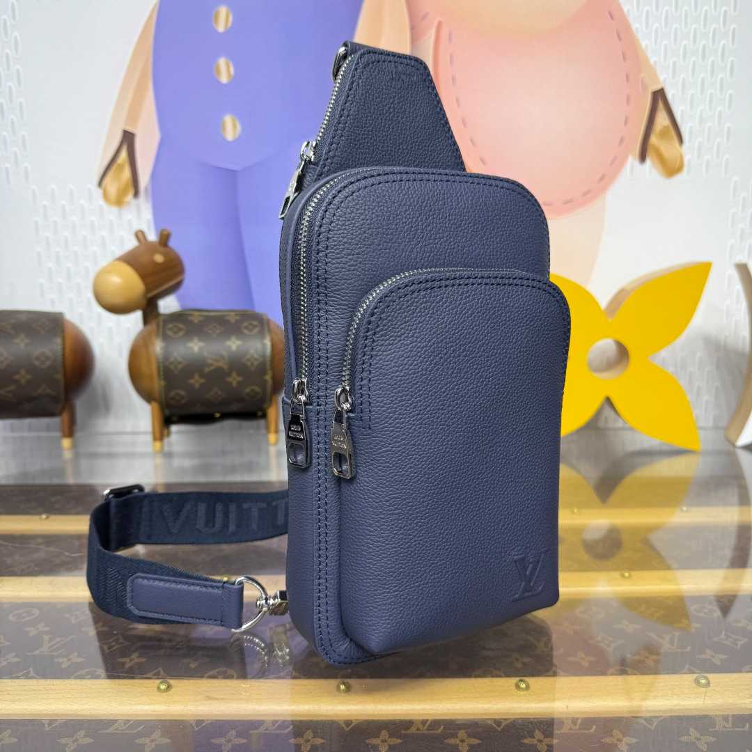 Louis Vuitton Avenue Slingbag PM   M15269 - DopestKickz