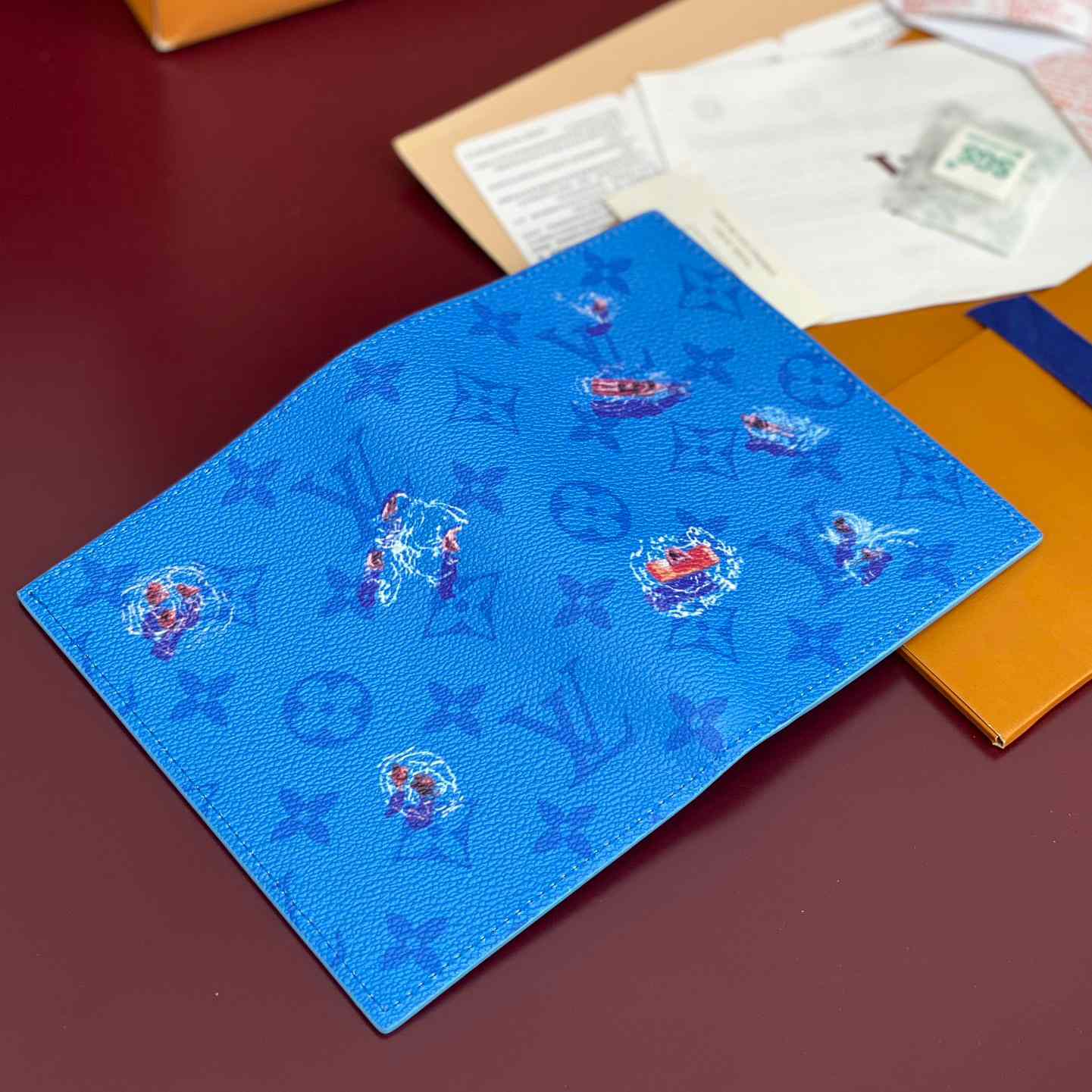 Louis Vuitton Passport Cover M14876 - DopestKickz