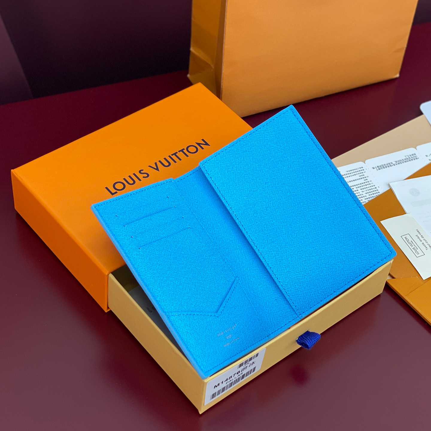 Louis Vuitton Passport Cover M14876 - DopestKickz