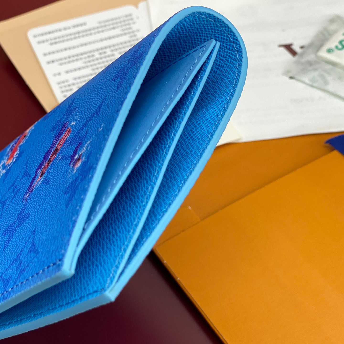 Louis Vuitton Passport Cover M14876 - DopestKickz