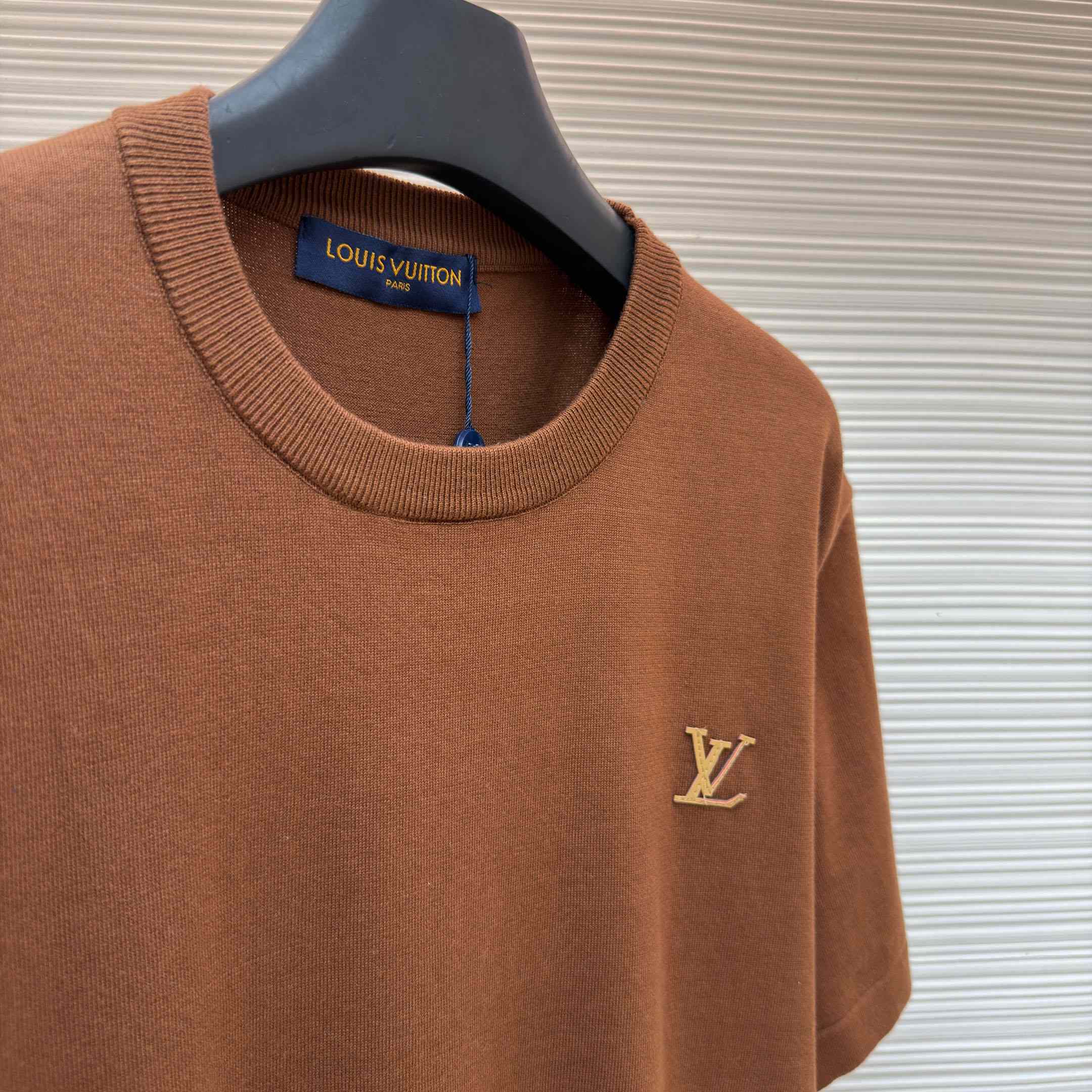 Louis Vuitton Short-Sleeved Crewneck With Signature 1AK714 - DopestKickz