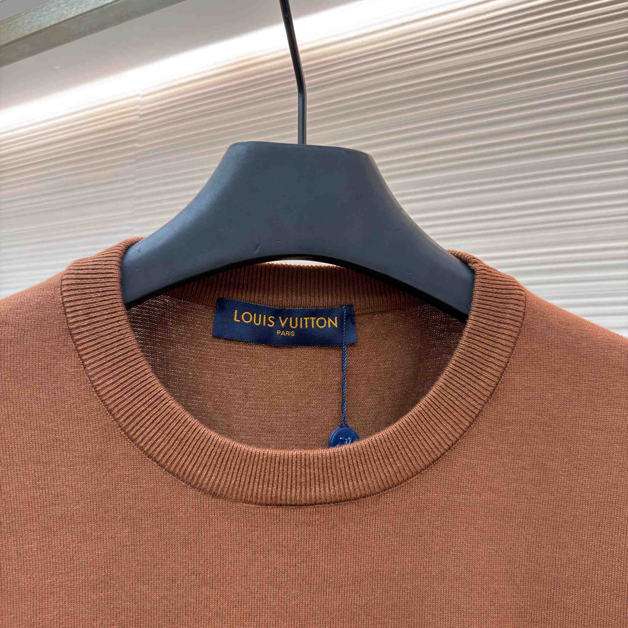 Louis Vuitton Short-Sleeved Crewneck With Signature 1AK714 - DopestKickz