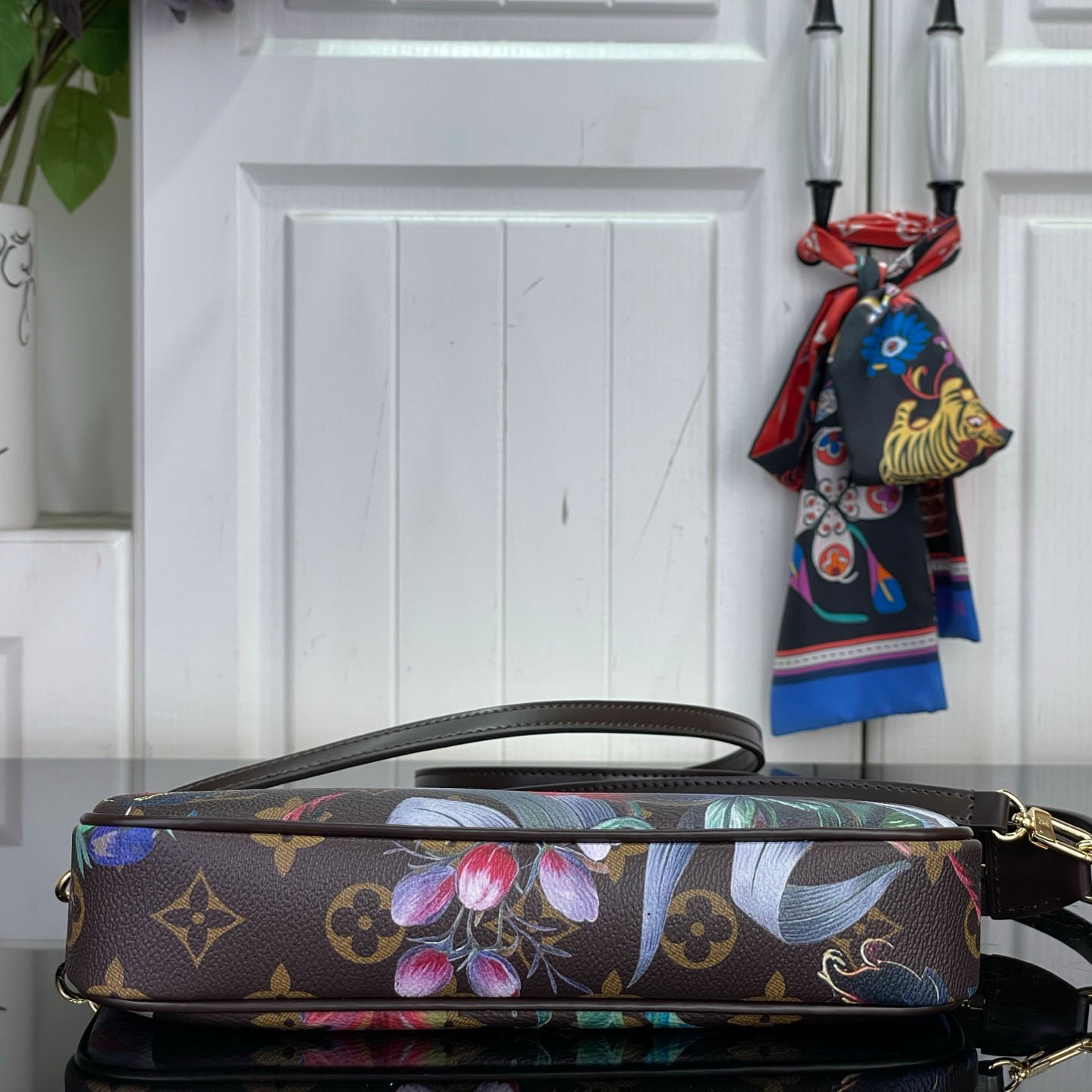 Louis Vuitton Pochette Accessoires M29148 - DopestKickz