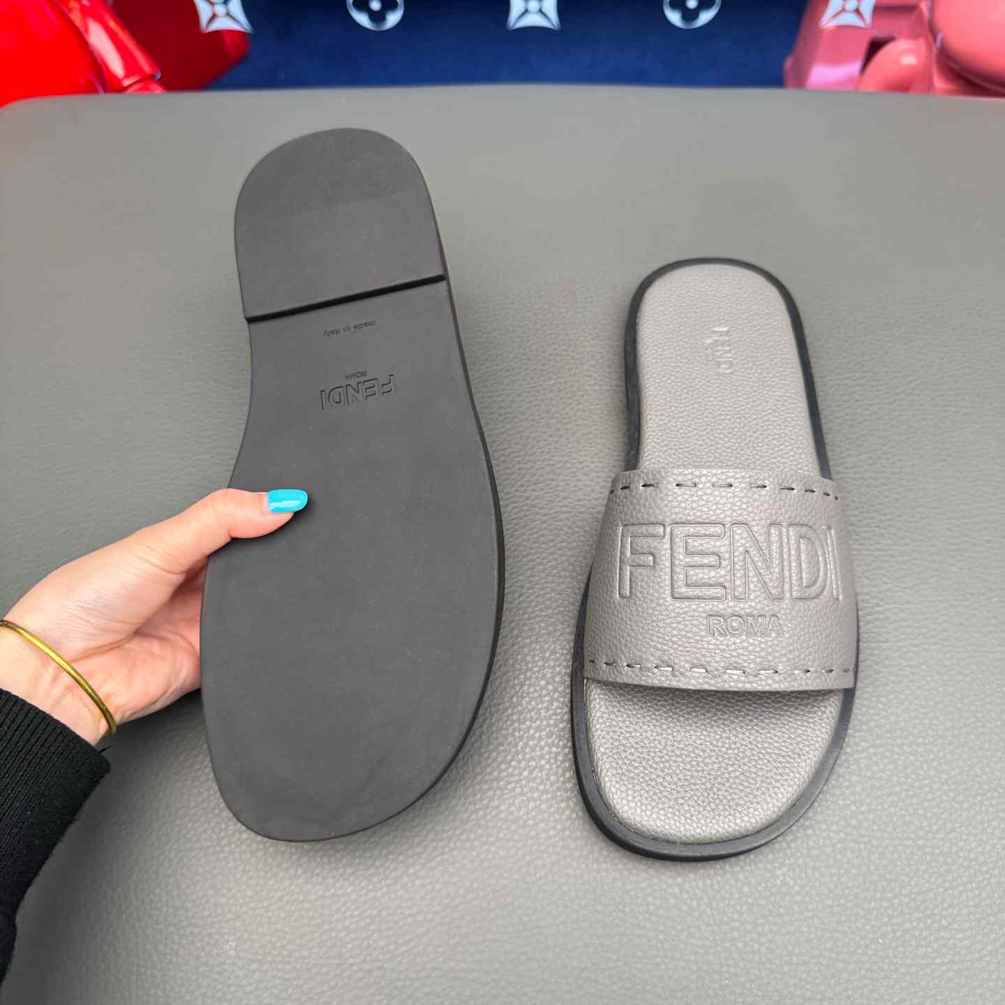 Fendi Roma Embossed-Logo Leather Sandals - DopestKickz