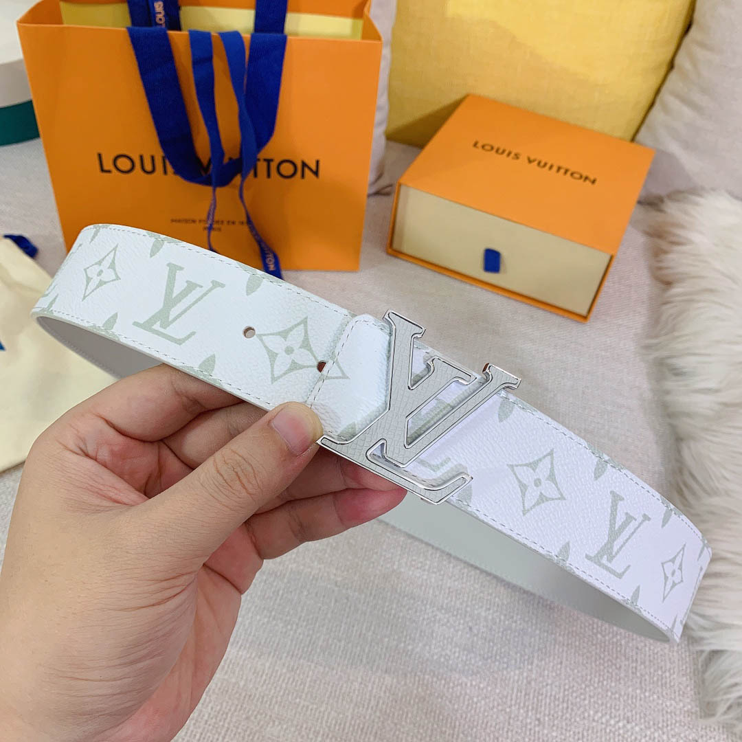 Louis Vuitton LV Initiales 40mm Reversible Belt M0713T - DopestKickz