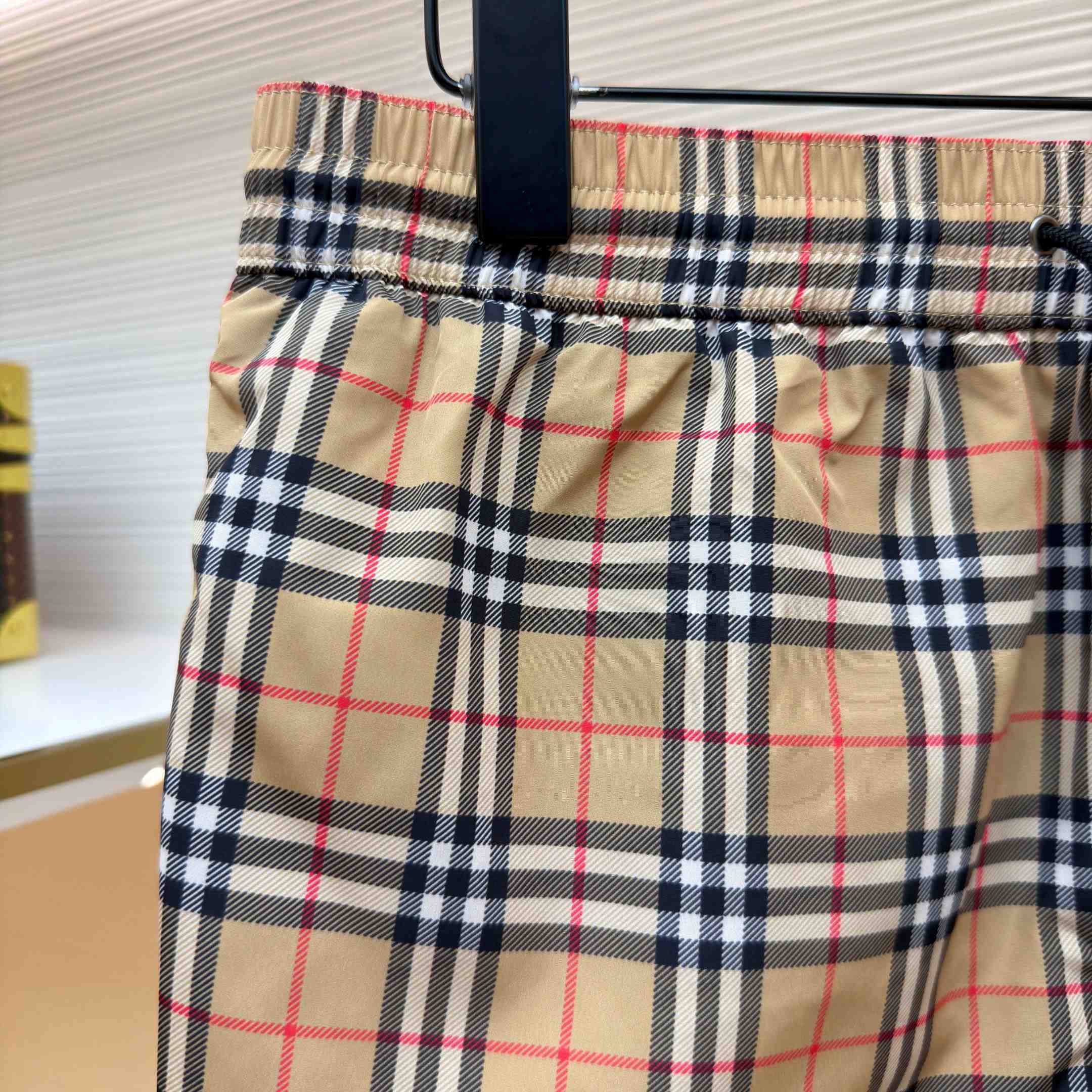 Burberry Vintage Check Short - DopestKickz