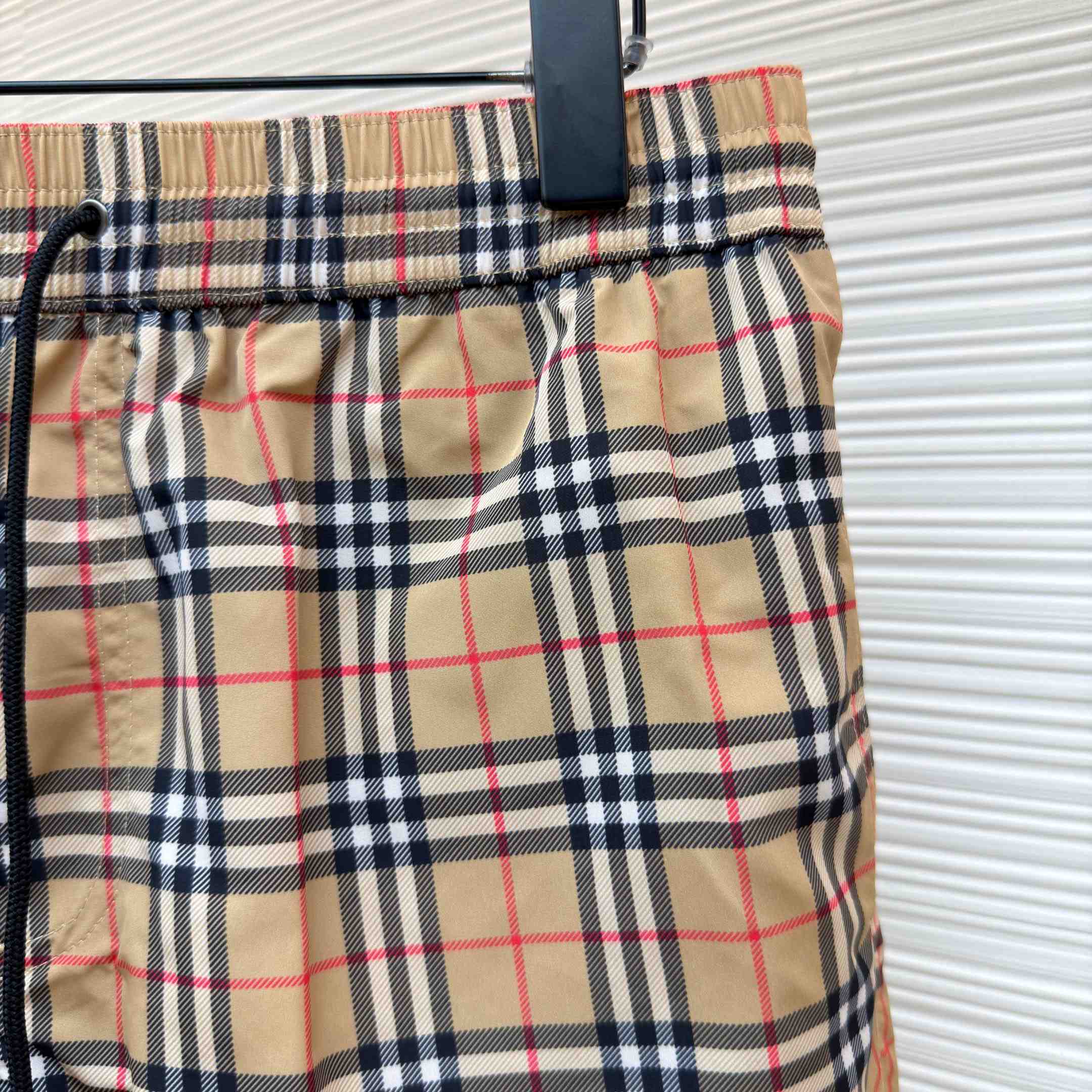 Burberry Vintage Check Short - DopestKickz