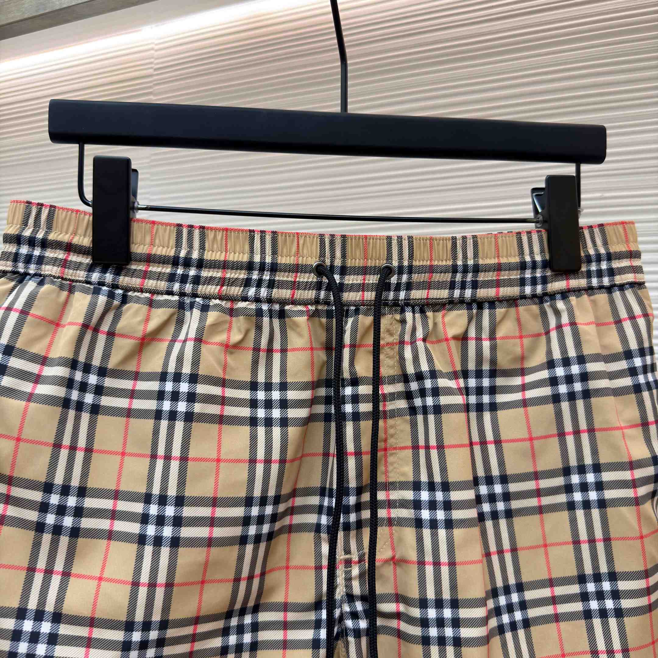 Burberry Vintage Check Short - DopestKickz