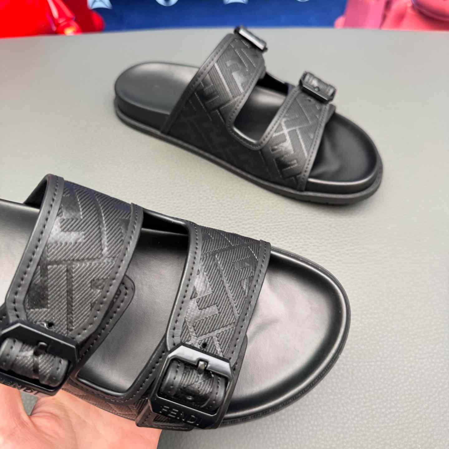 Fendi Feel Logo Sandals - DopestKickz