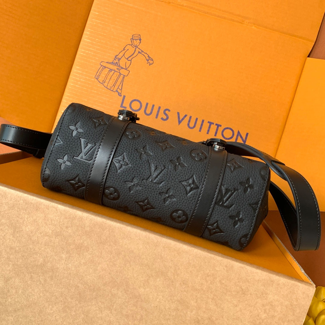 Louis Vuitton Christopher Messenger M28324 - DopestKickz