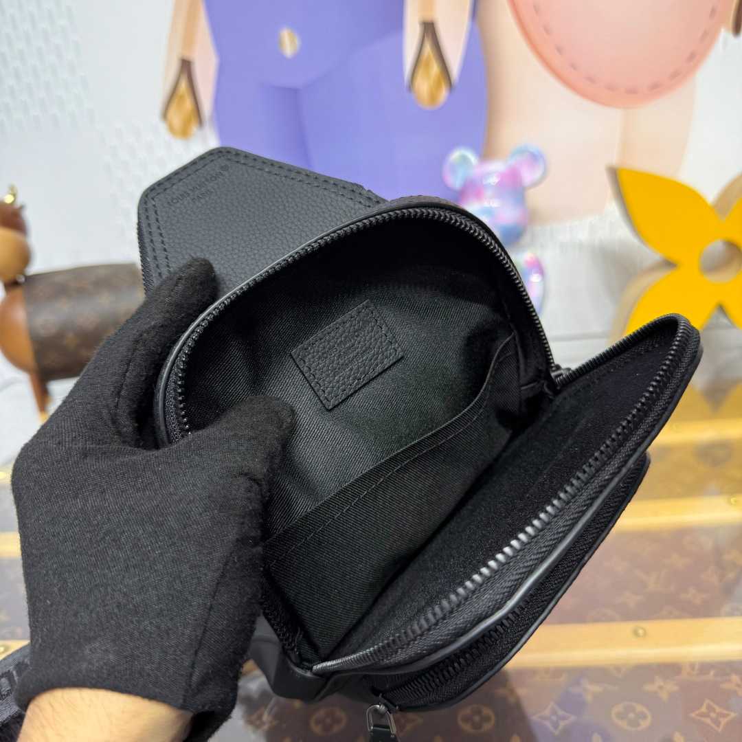 Louis Vuitton Avenue Slingbag PM   M15255 - DopestKickz