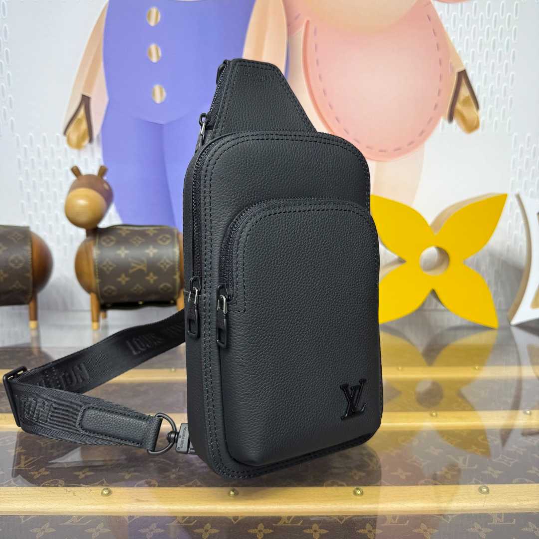 Louis Vuitton Avenue Slingbag PM   M15255 - DopestKickz