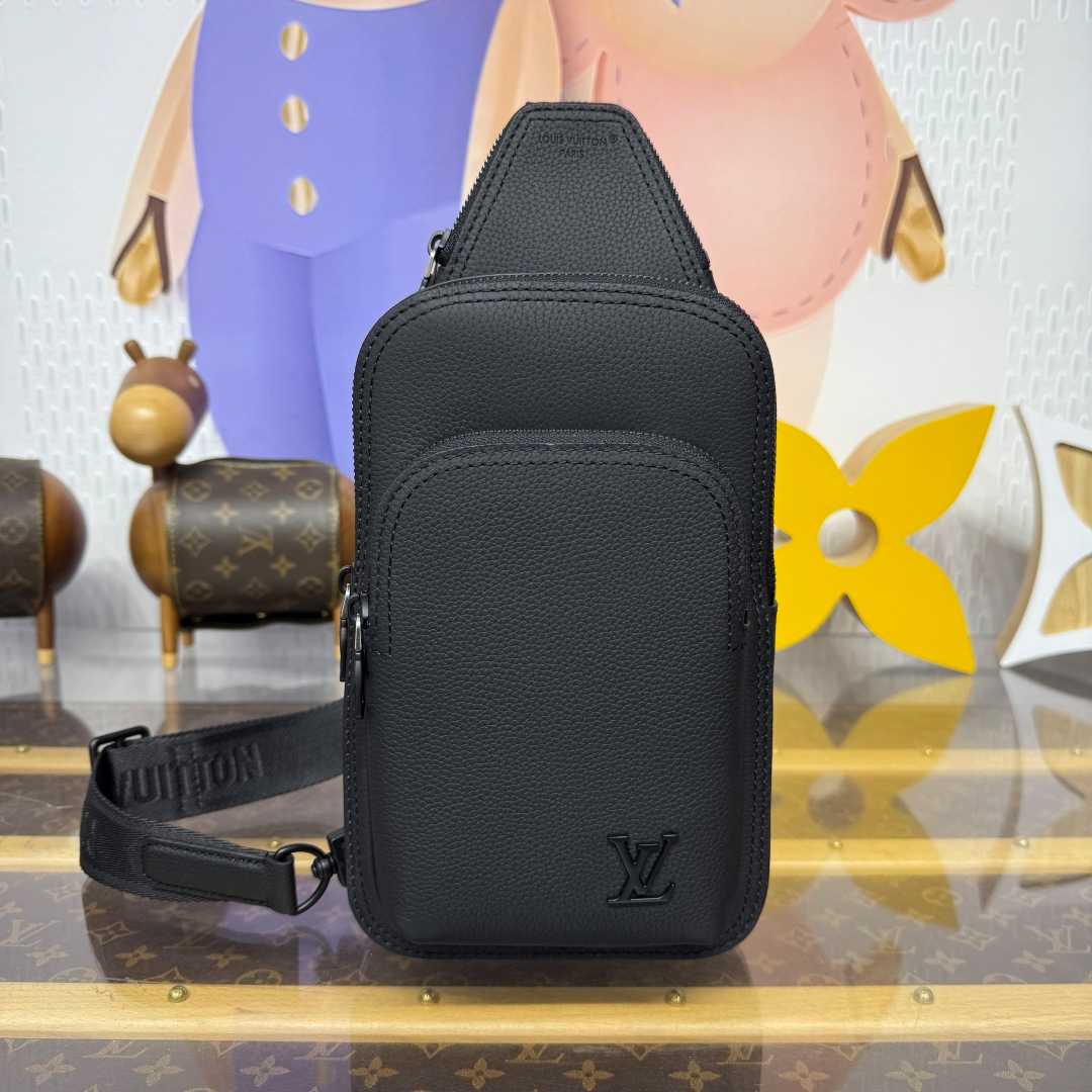 Louis Vuitton Avenue Slingbag PM   M15255 - DopestKickz