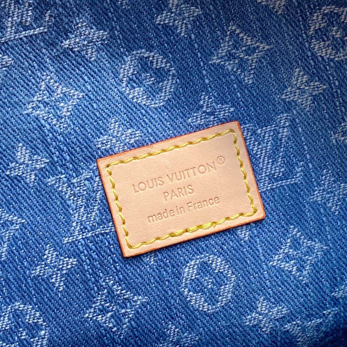 Louis Vuitton Baggy M27329 - DopestKickz