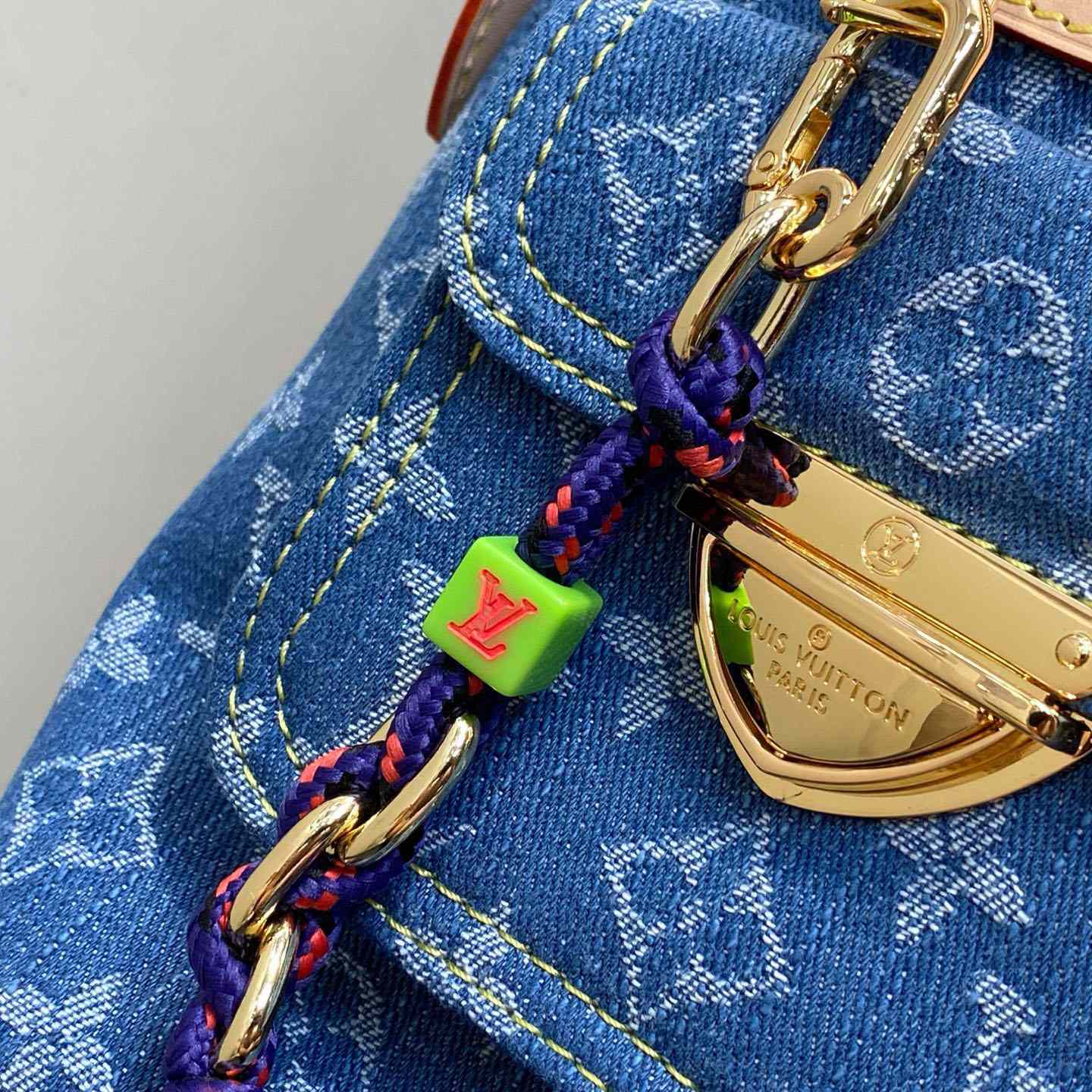 Louis Vuitton Baggy M27329 - DopestKickz