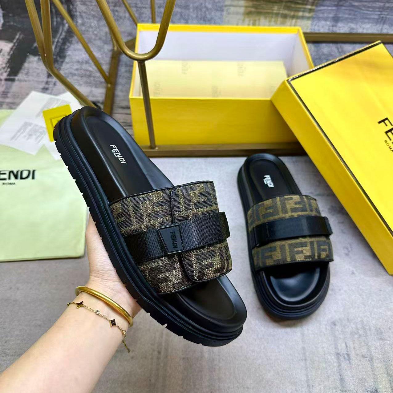 Fendi Chunky Slides - DopestKickz