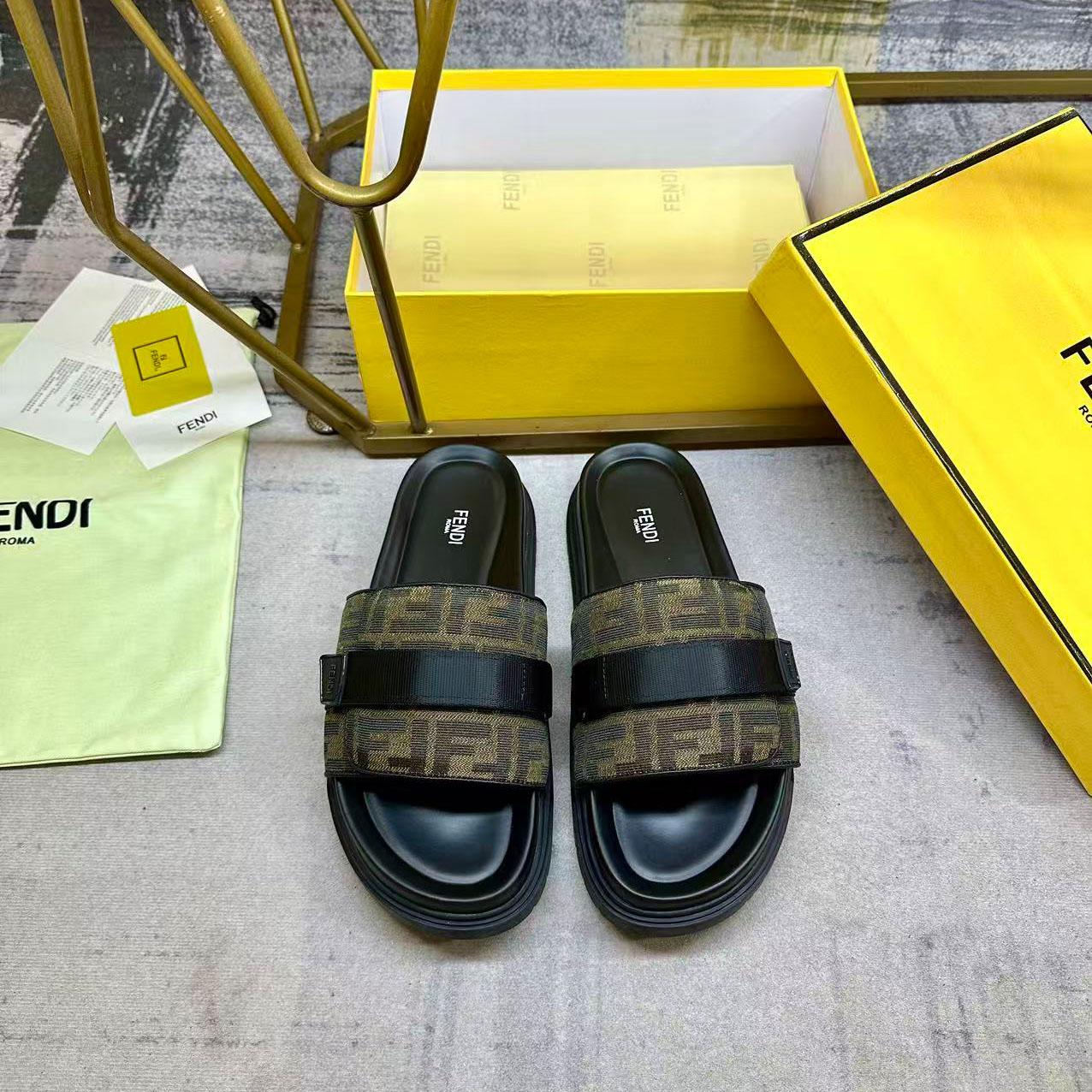 Fendi Chunky Slides - DopestKickz