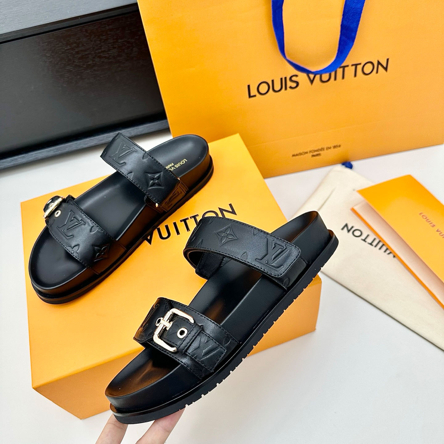 Louis Vuitton Bom Dia Flat Comfort Mule 1ABVNF - DopestKickz
