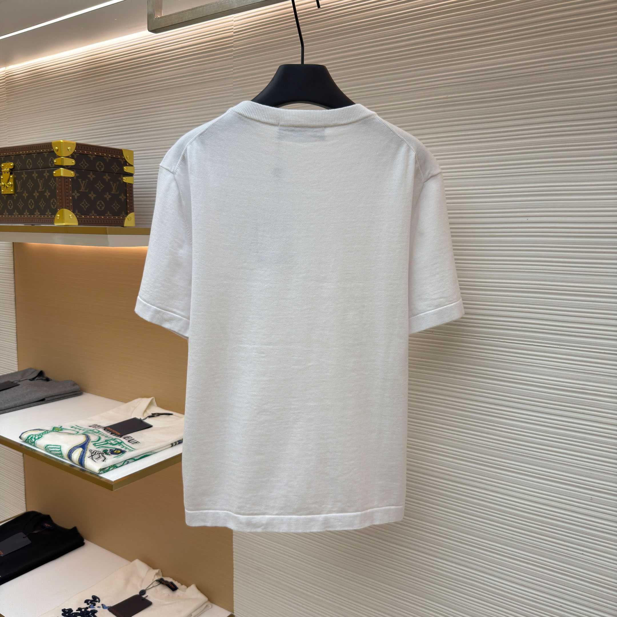 Louis Vuitton Short-Sleeved Crewneck With Signature 1AK70O - DopestKickz