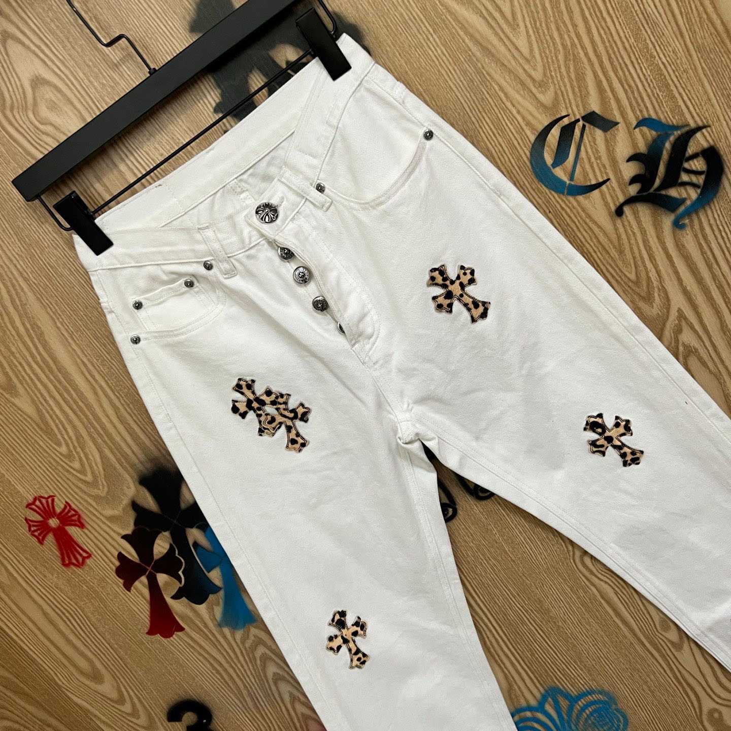 Chrome Hearts Levi's 501 Leopard Cross Patch White Jeans - DopestKickz