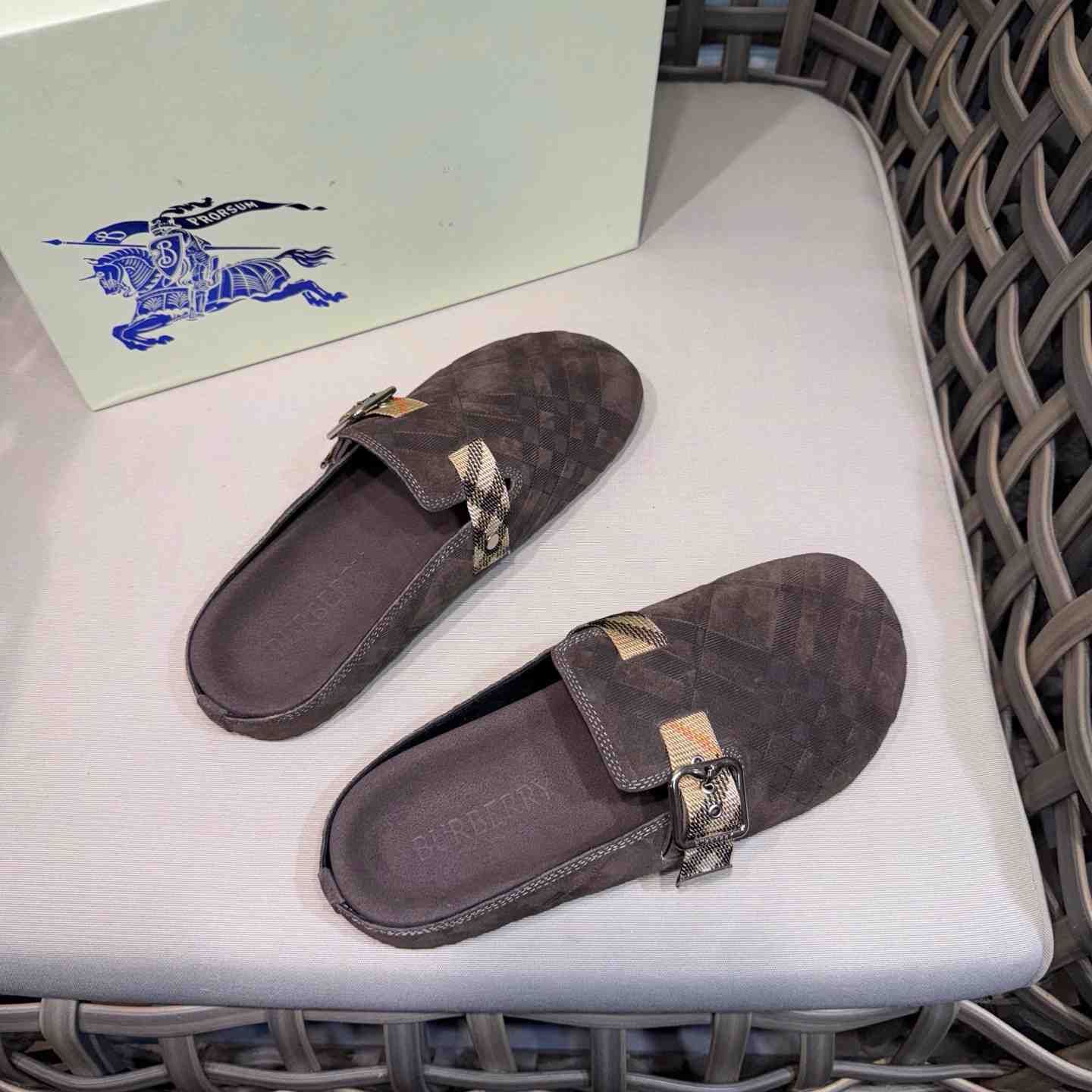 Burberry Suede Urchin Clogs - DopestKickz