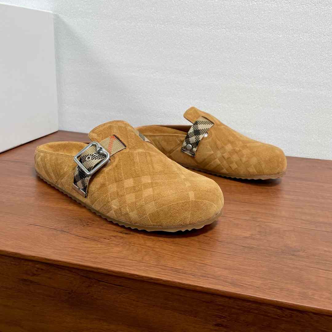 Burberry Suede Urchin Clogs - DopestKickz