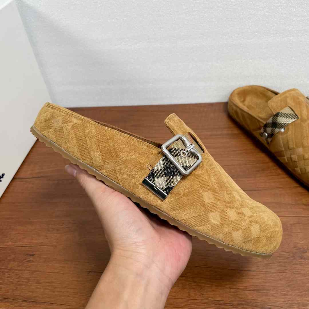 Burberry Suede Urchin Clogs - DopestKickz
