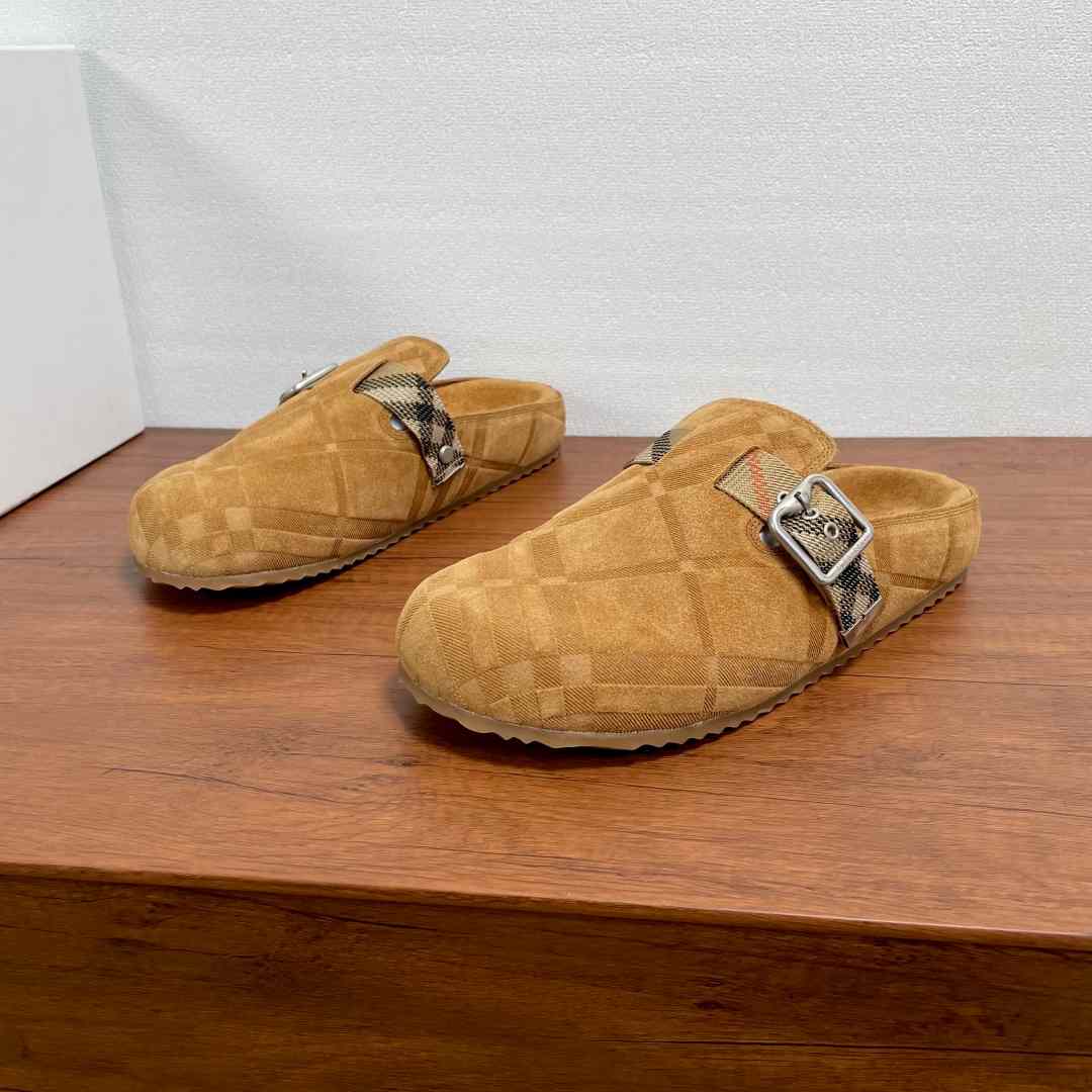 Burberry Suede Urchin Clogs - DopestKickz